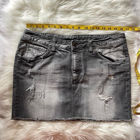Grey Distressed Mini Denim Skirt - Picture 5 of 6